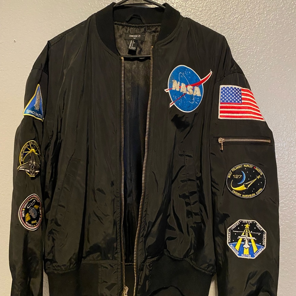 Forever 21 bomber jacket - Picture 2 of 2